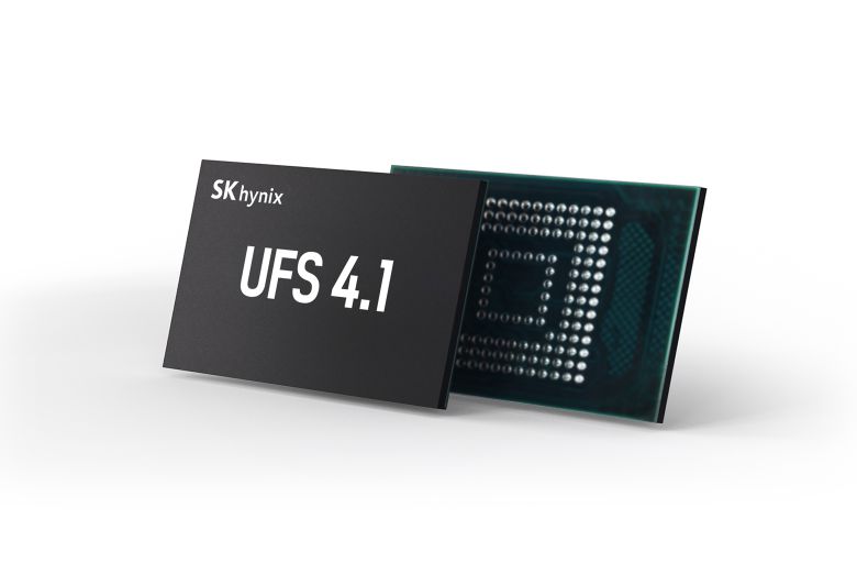 SK하이닉스가 세계 최고층인 321단 1Tb(테라비트) 트리플레벨셀(TLC) 4D 낸드 플래시를 적용한 모바일용 설루션 제품인 UFS 4.1을 개발했다./사진=SK하이닉스